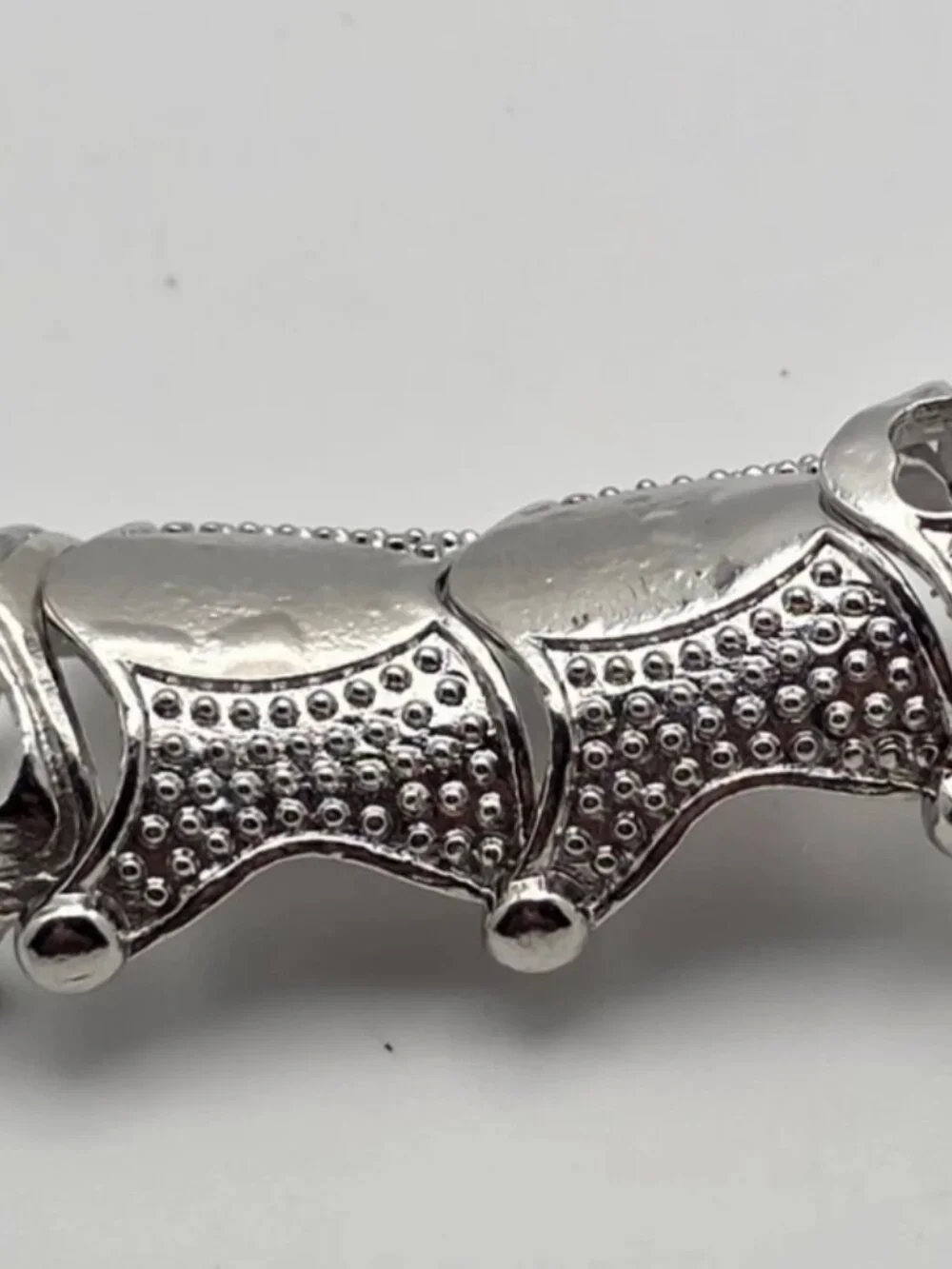 Silver Tone Full Finger Articulated Armor Ring Size 5.5 Textured 3.5